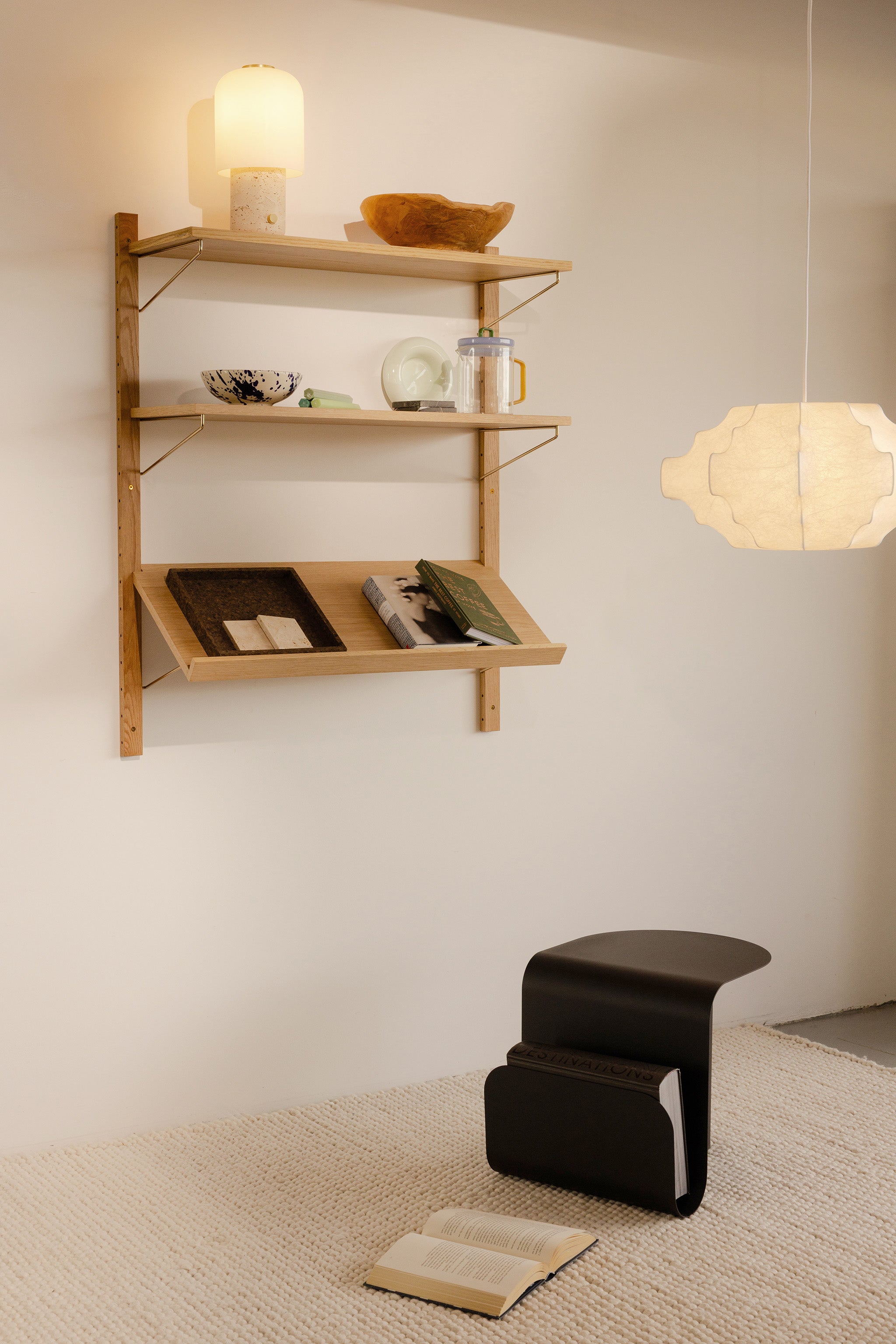 YOMU magazine table - black