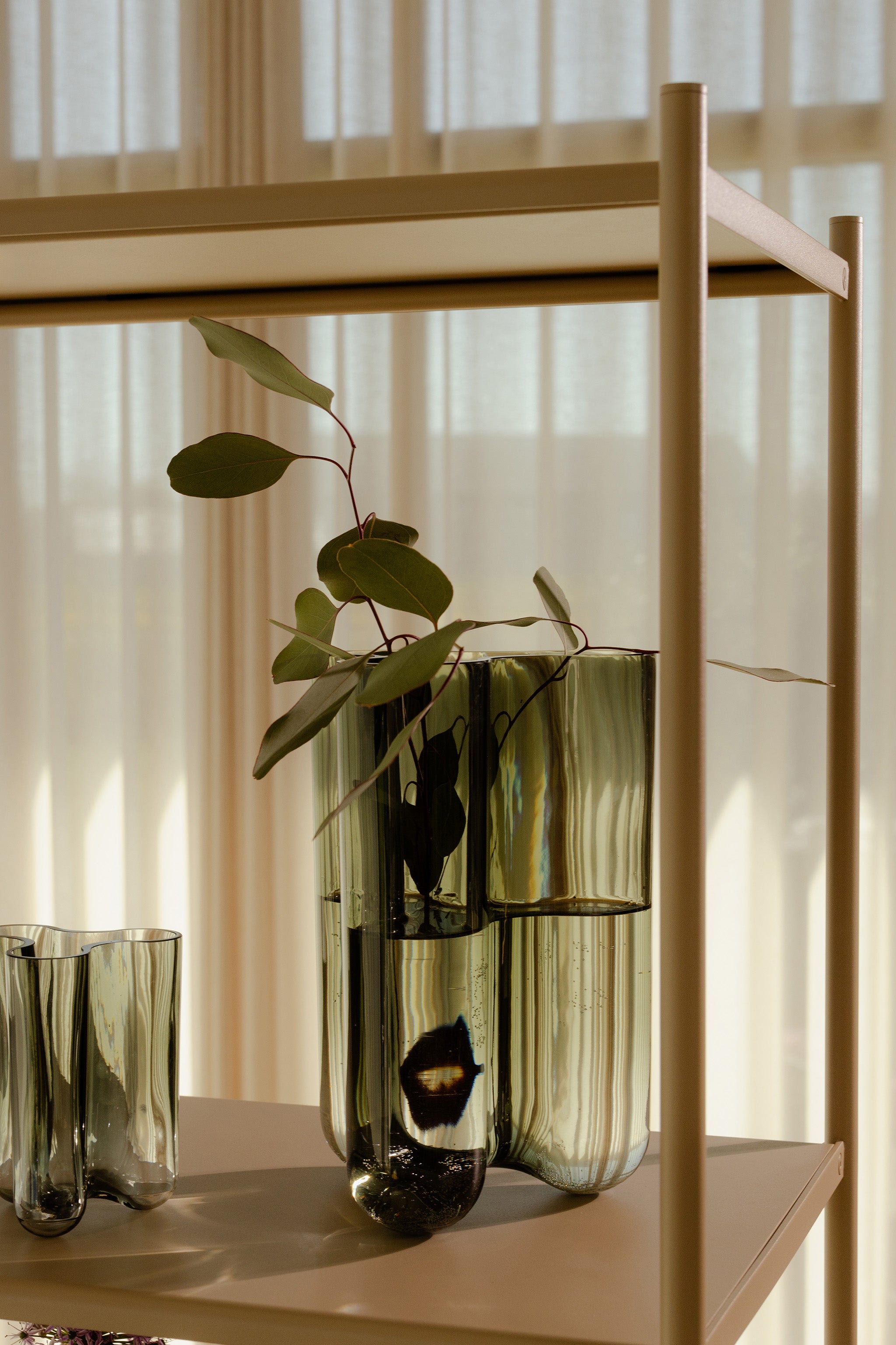 Clover vase small - smoky green