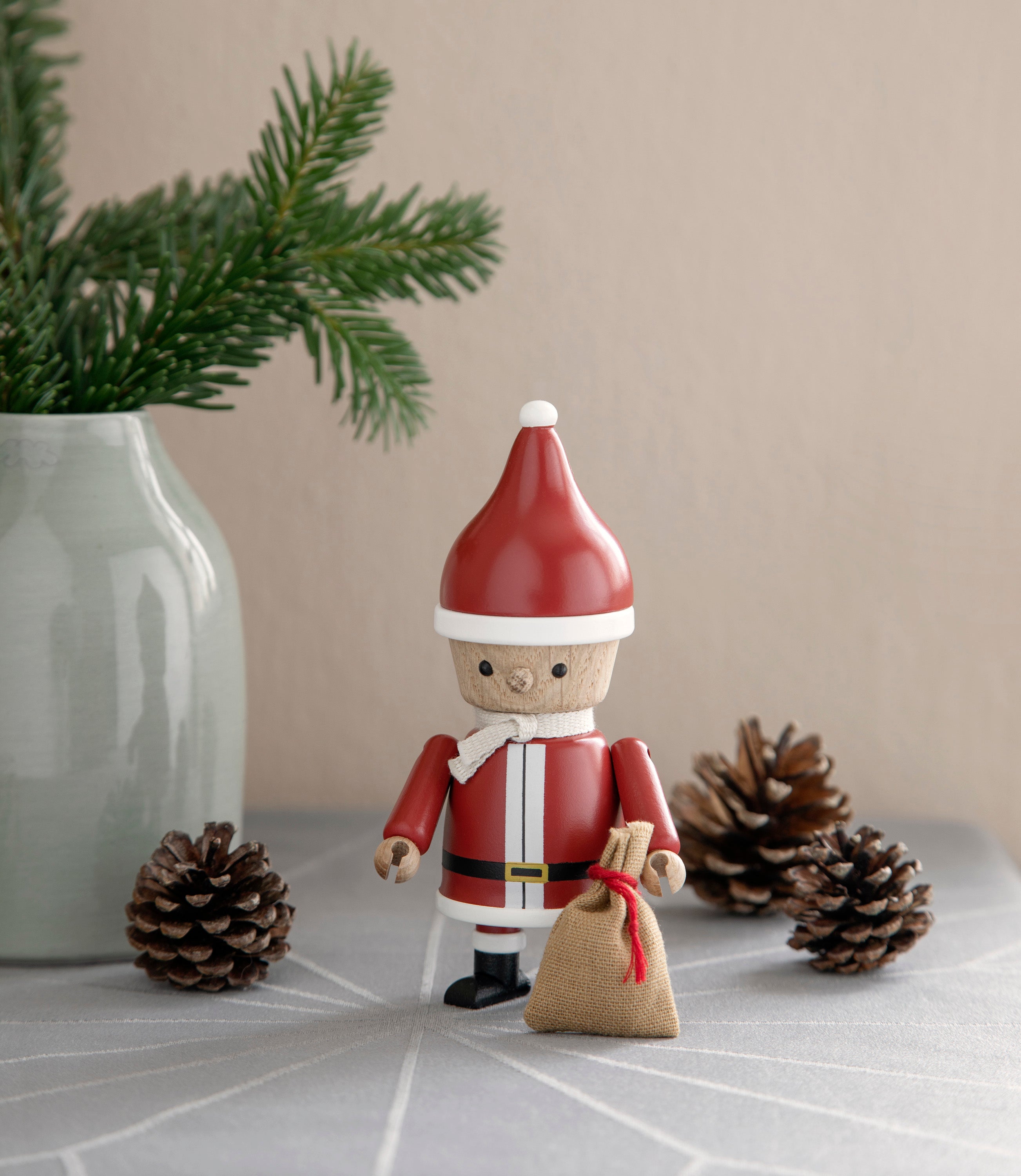 NICHOLAS Christmas figurine w/sack
