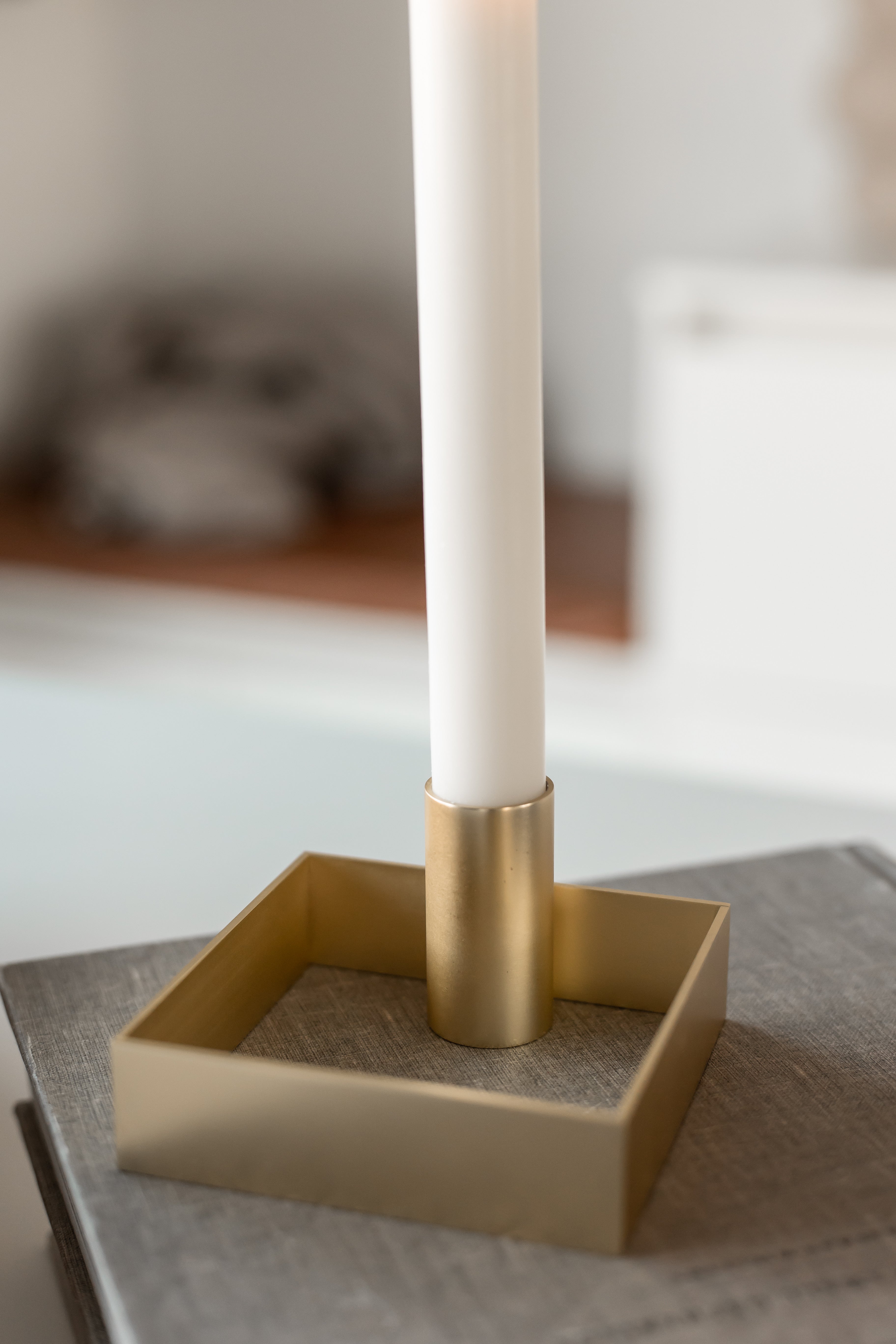 EDGE - Brushed brass