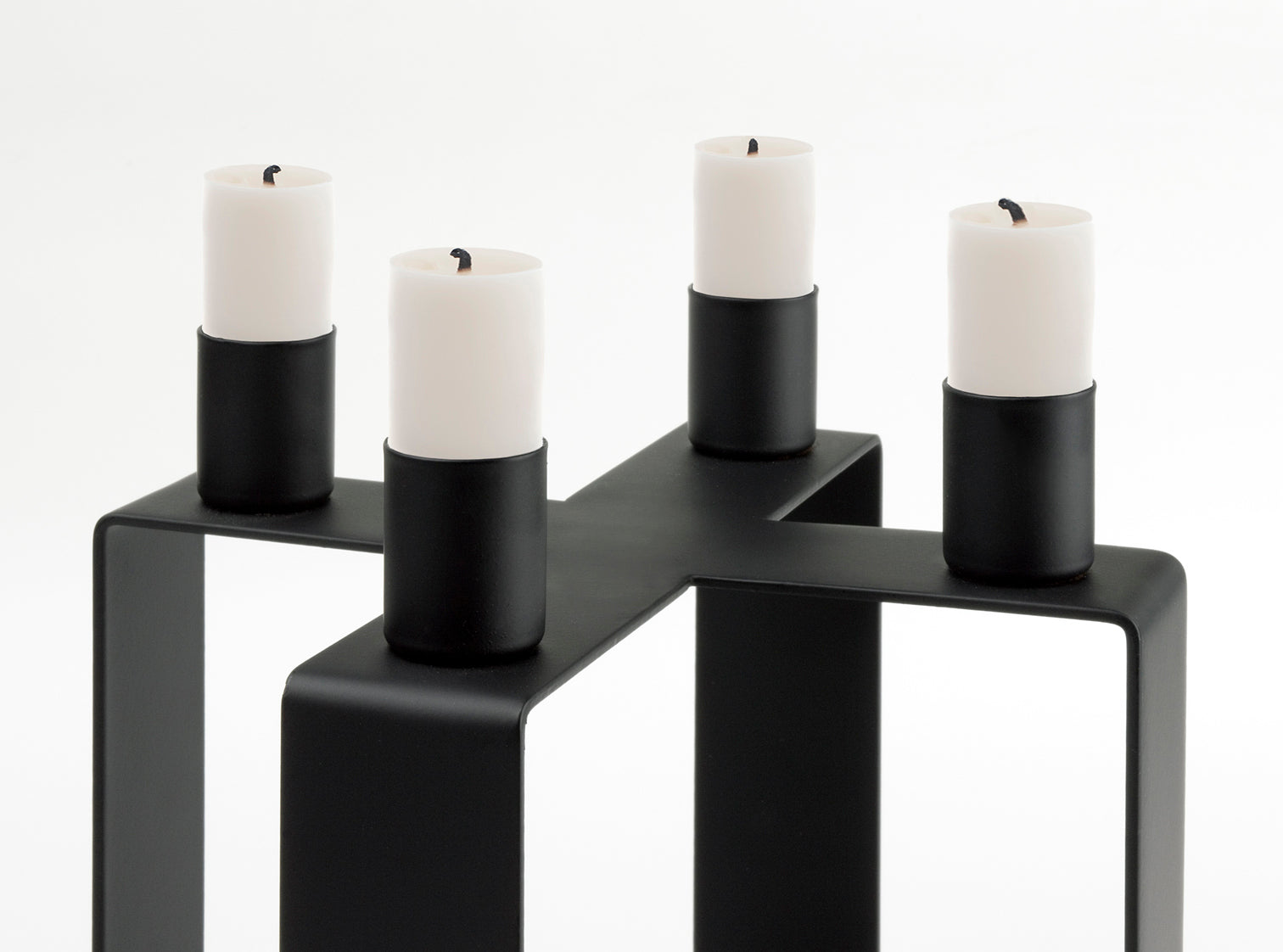 FRAME X candle holder