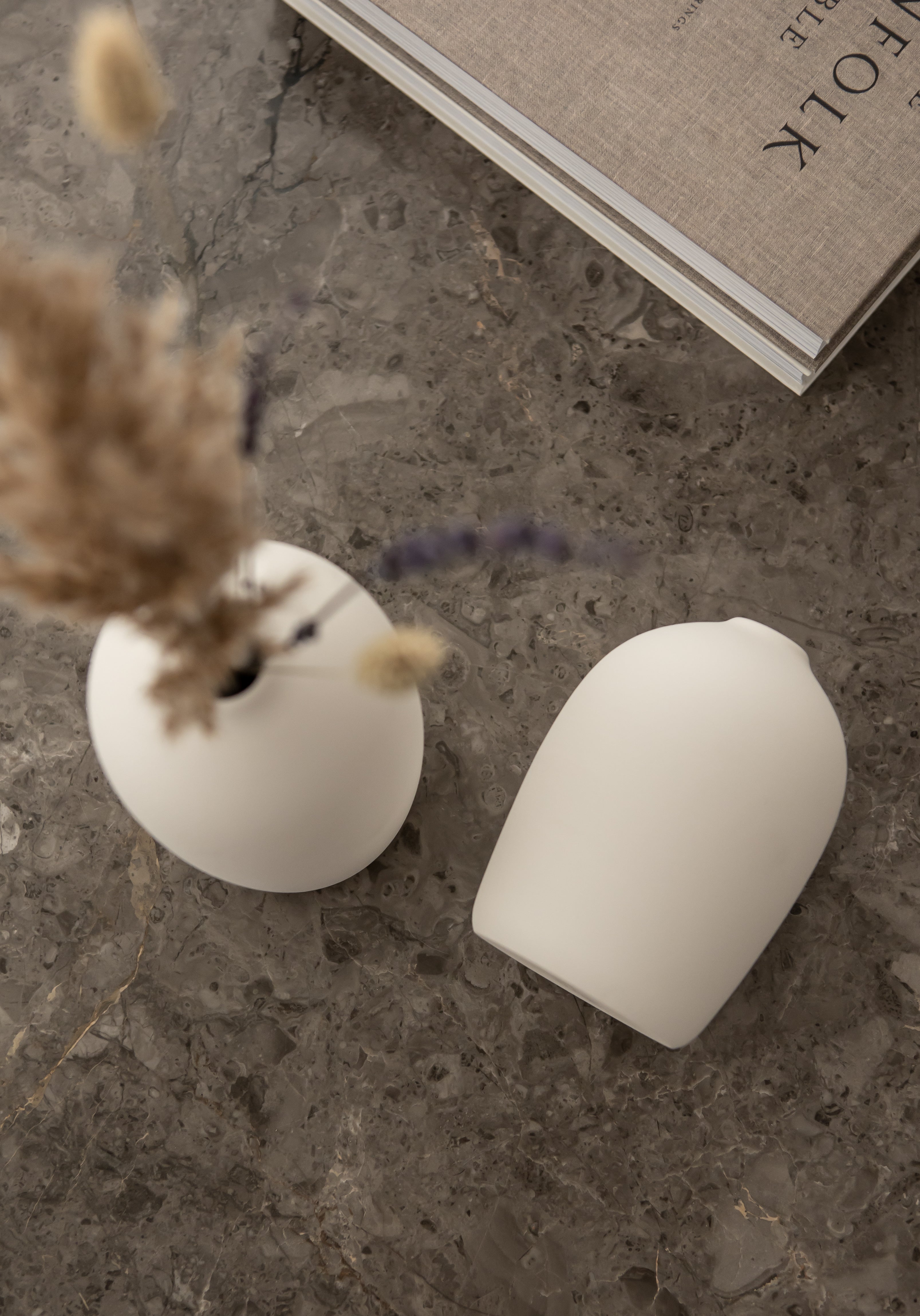 RAW ceramic vase small - white