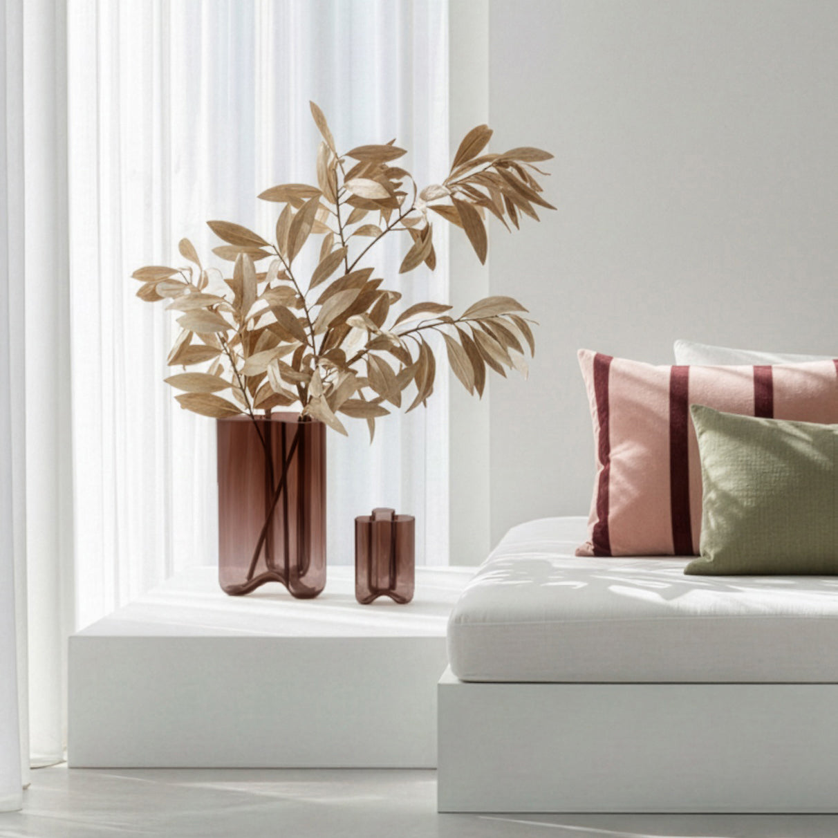 Clover vase large - faded rose