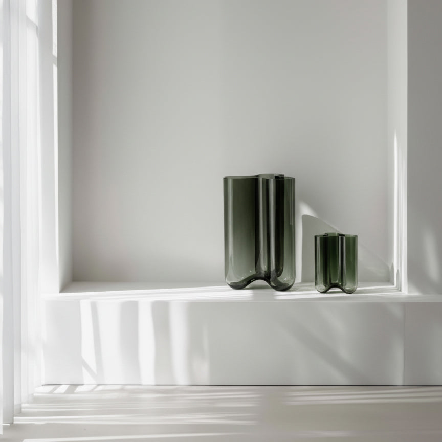 Clover vase small - smoky green