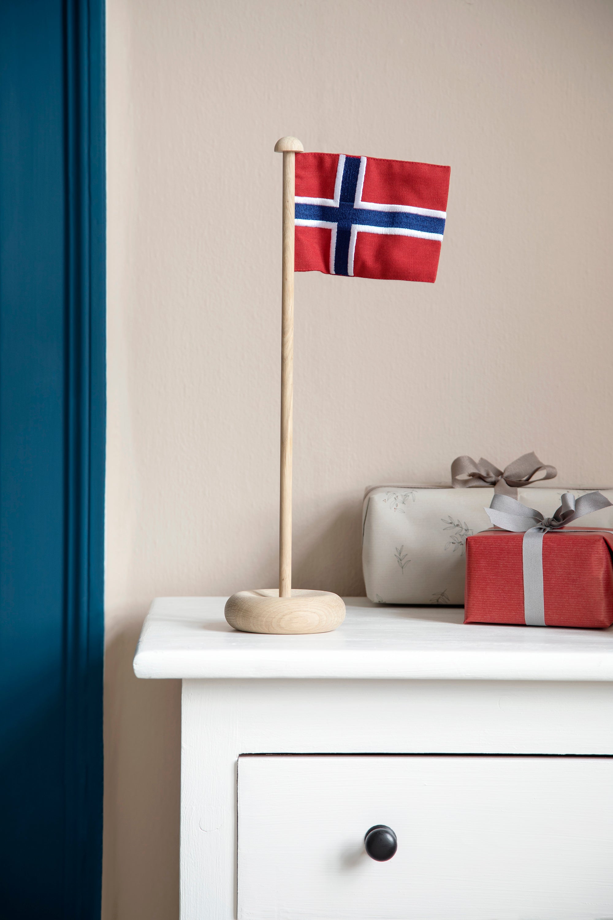 TABLE FLAG - Norwegian